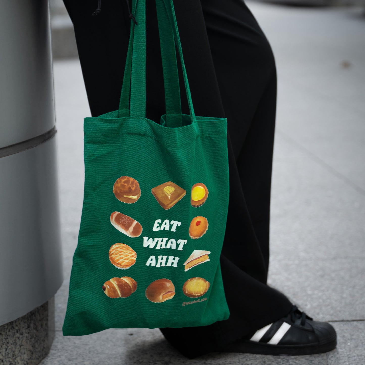 Hong Kong Buns tote