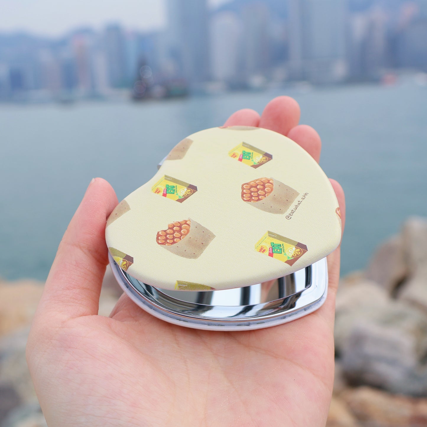 Egg Waffle & Lemon Tea Mirror