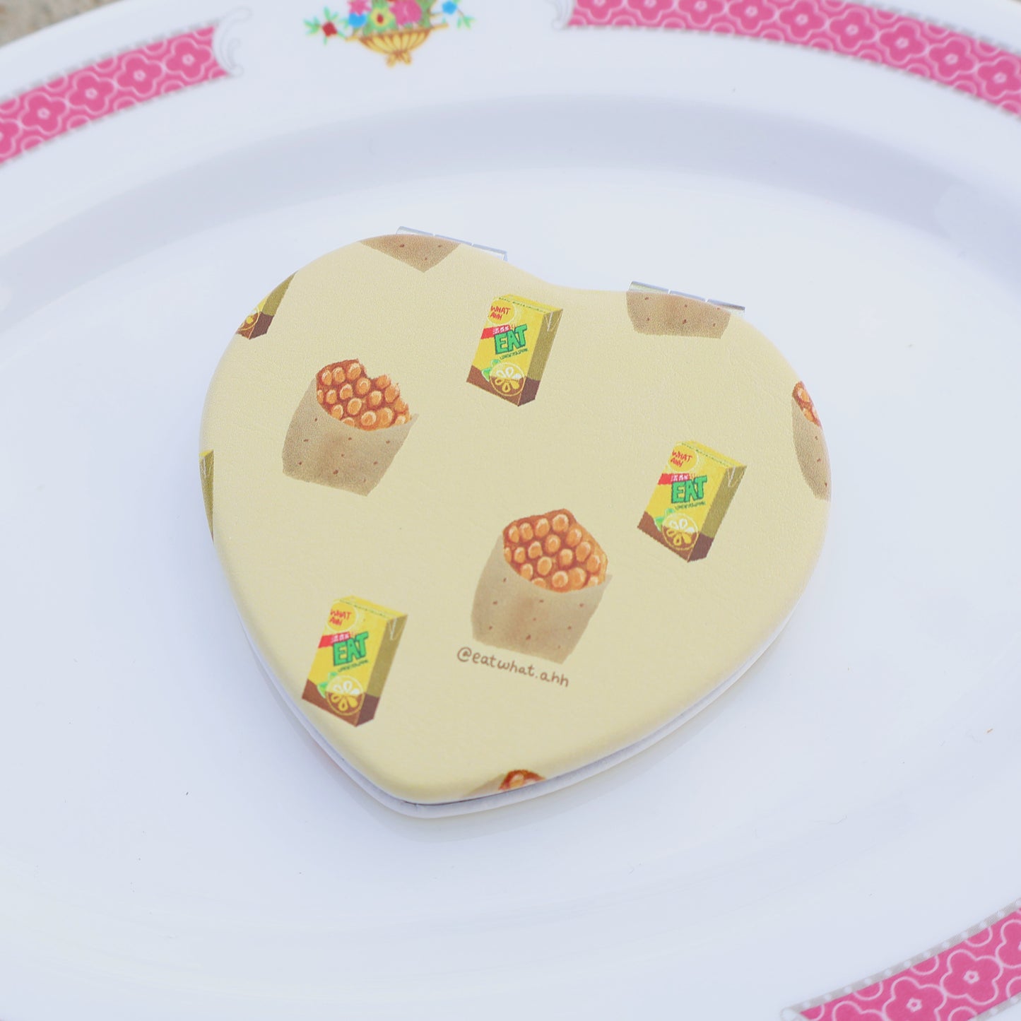 Egg Waffle & Lemon Tea Mirror